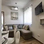 Victoria Pakoštane