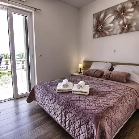 Victoria 3* Pakoštane