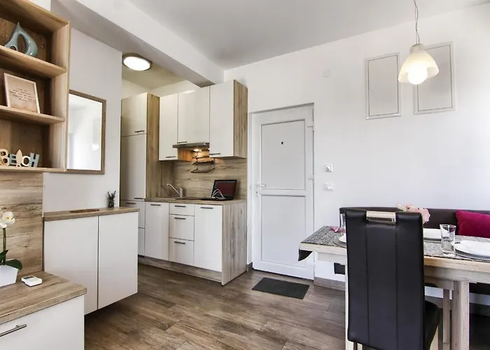 Victoria 3* Pakoštane